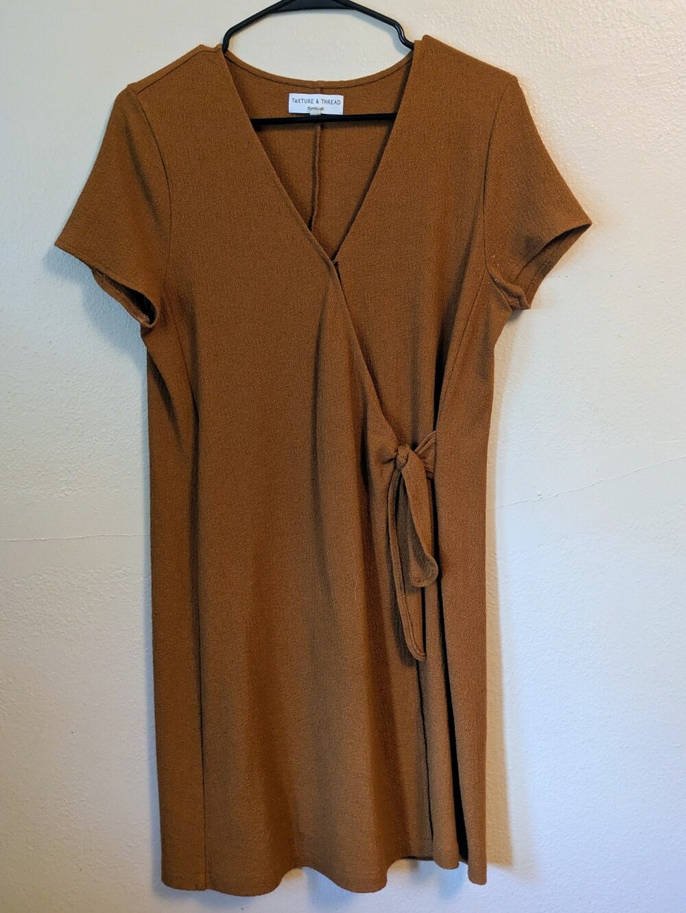 Wrap-Style Short Sleeve Dress in Brown